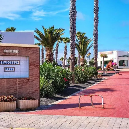 Apartamento Vacacional Shangrila Estudio En Complejo Con Piscina